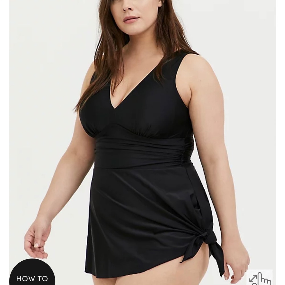 Torrid 4x Black one piece swimsuit